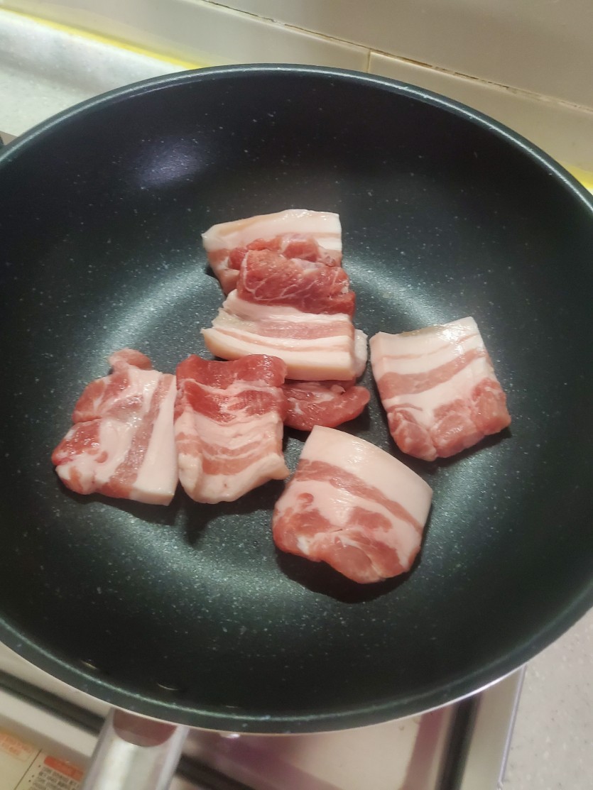 식사챙겨드세요^^